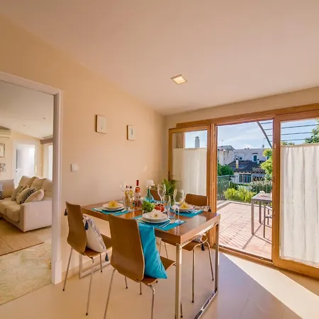 Apartment 3-bedroom In