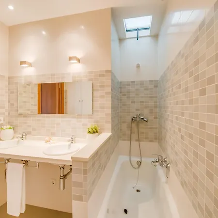 3-bedroom In 公寓